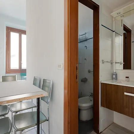Apartamento Guesthost - Turquoise Mini Flat Near Fs *